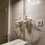 Cube By The River Апартаменти *