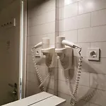 Cube By The River Апартаменти