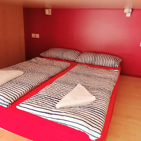 Cube By The River Appartement *